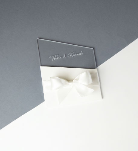 Modello sito web per matrimonio e invito digitale elegante con fiocco
